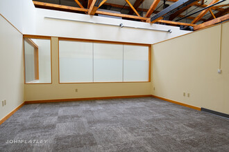 977-1001 Elm St, Manchester, NH for lease Interior Photo- Image 1 of 3