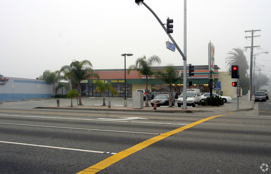 1872-1878 Pacific Coast Hwy, Lomita, CA for lease - Primary Photo - Image 1 of 2