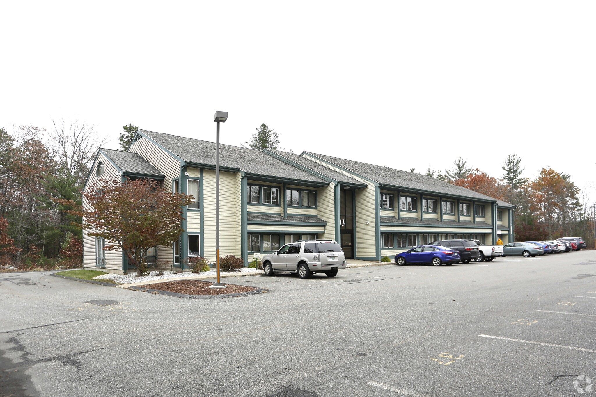 93-95 Stiles Rd, Salem, NH for lease Primary Photo- Image 1 of 6