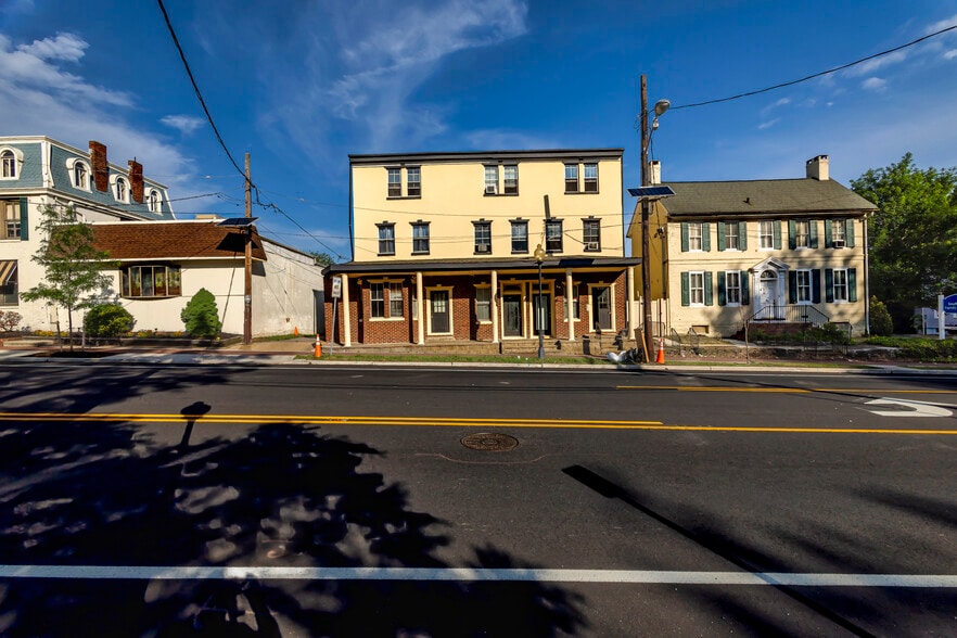 121 N Broad St, Woodbury, NJ for lease - Building Photo - Image 1 of 11