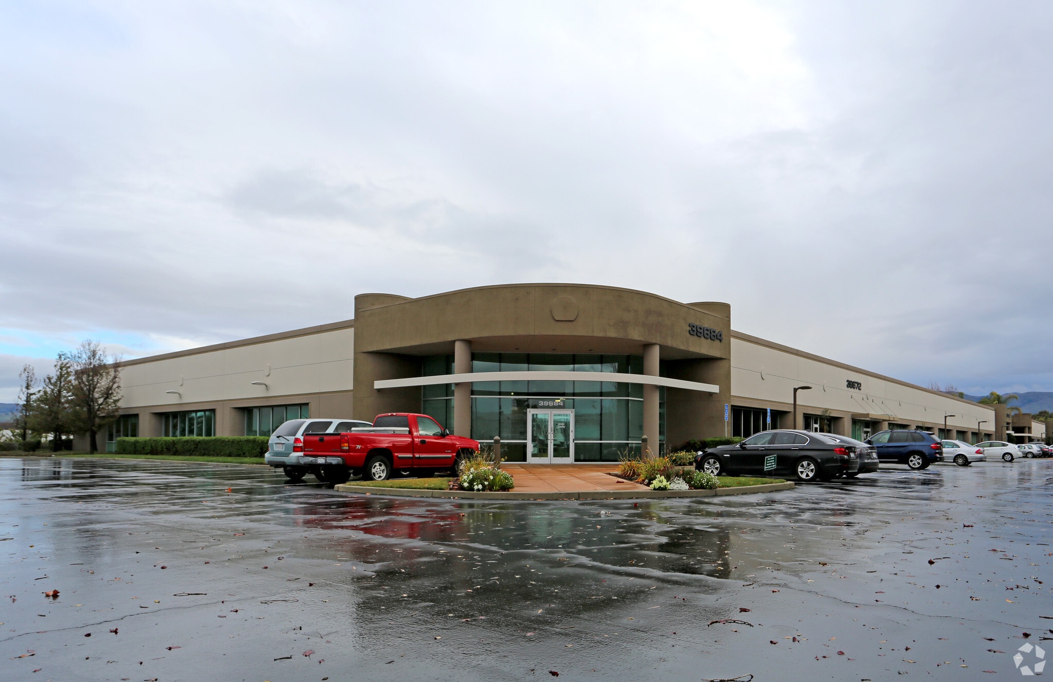 39660-39684 Eureka Dr, Newark, CA for lease Primary Photo- Image 1 of 9