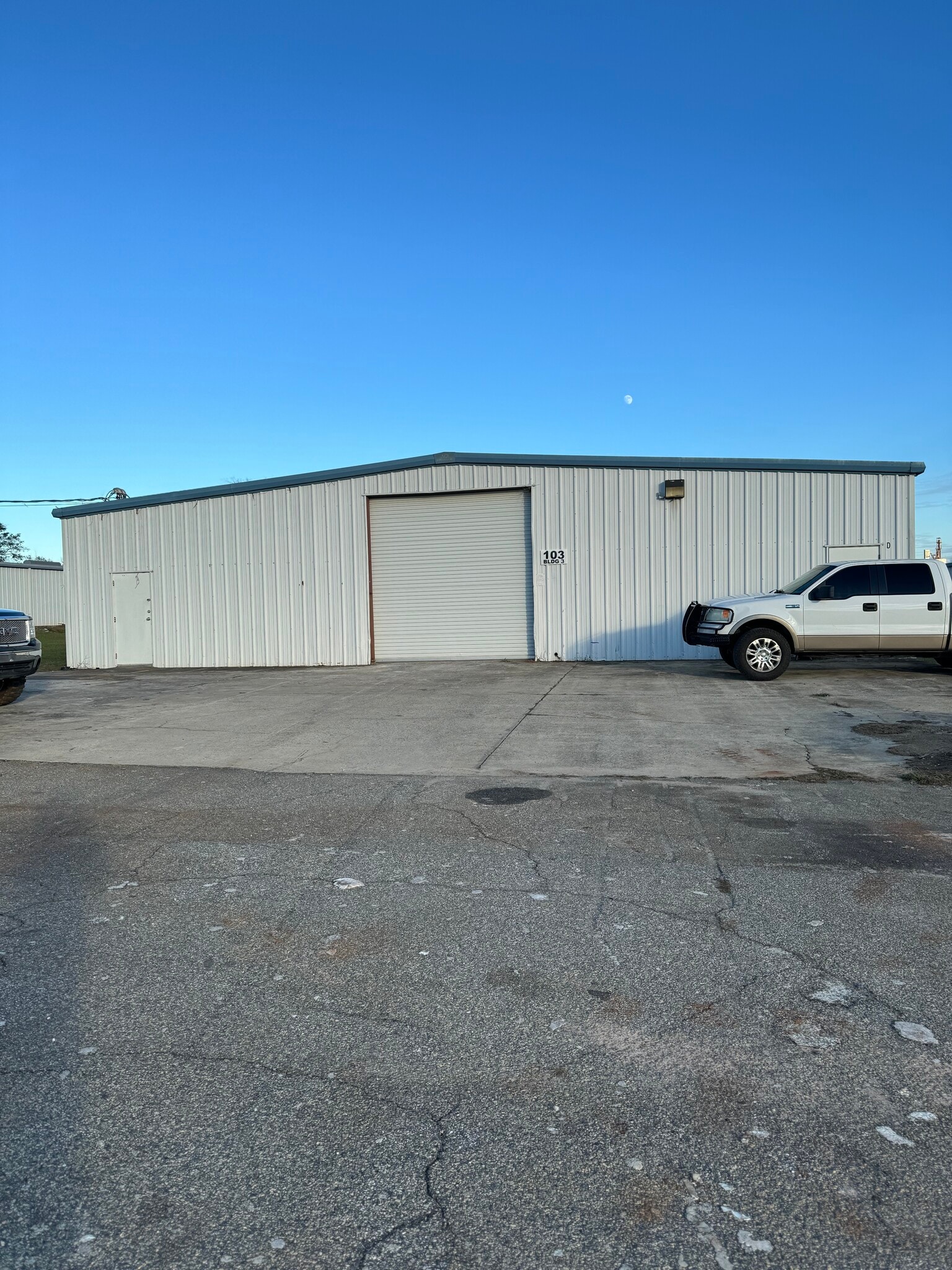 103 Industrial Park Dr, Perry, GA for lease Primary Photo- Image 1 of 8