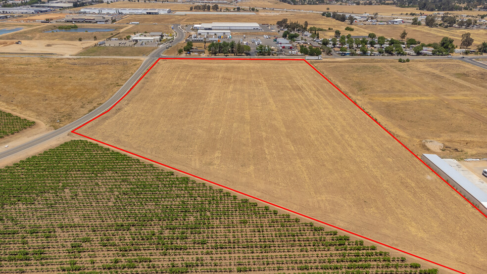 Kennedy Street and Westberry Blvd SEC & SWC, Madera, CA for sale - Building Photo - Image 1 of 5