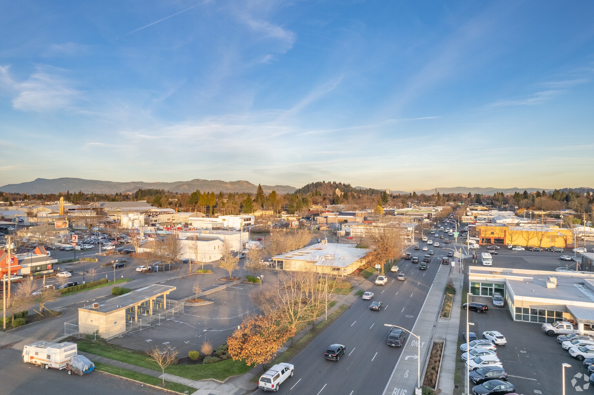 1717 W 7th Ave, Eugene, OR for lease Aerial- Image 1 of 5