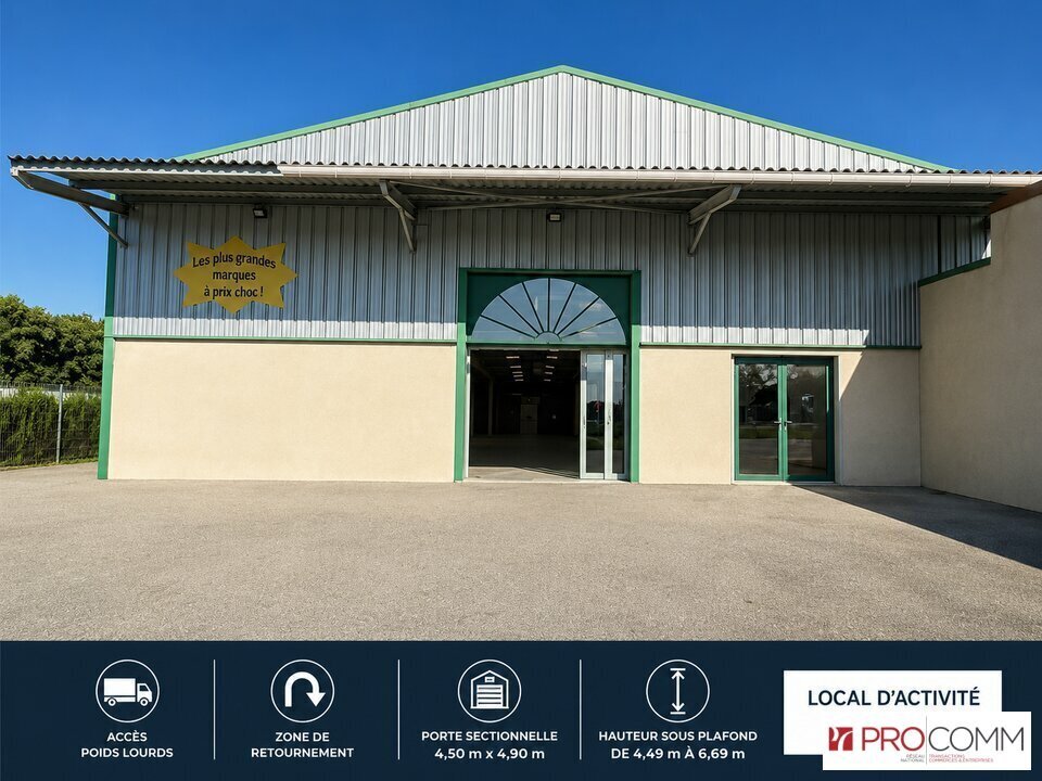 Retail in Graveson for lease Building Photo- Image 1 of 4