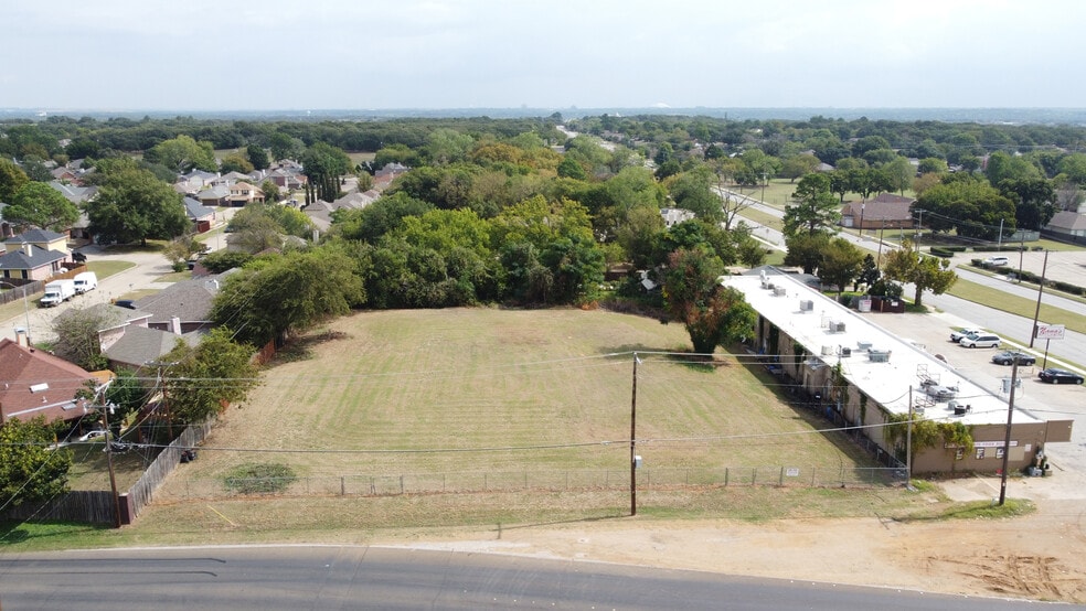 901 Sandy Ln, Fort Worth, TX for sale - Building Photo - Image 1 of 8
