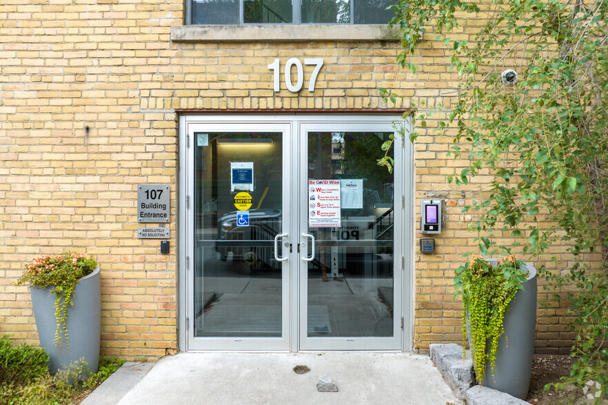 107 Atlantic Ave, Toronto, ON for lease - Building Photo - Image 2 of 2