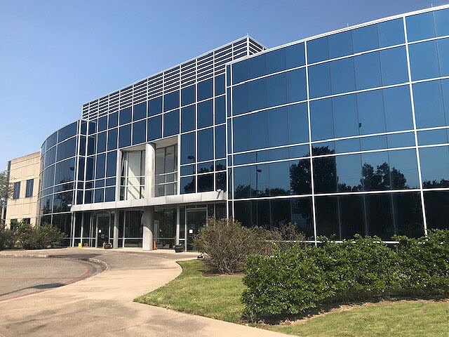 1410 Gillingham Ln, Sugar Land, TX for sale - Building Photo - Image 1 of 20