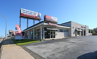 897 N Monroe St, Tallahassee FL - Loft