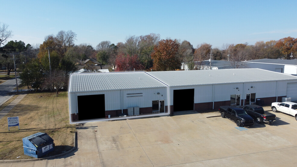 444 Old Wire Rd, Springdale, AR for lease - Building Photo - Image 2 of 33