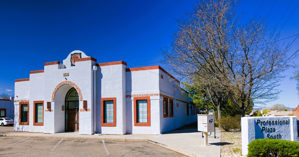 924 Indiana Ave, Pueblo, CO for sale - Building Photo - Image 1 of 1