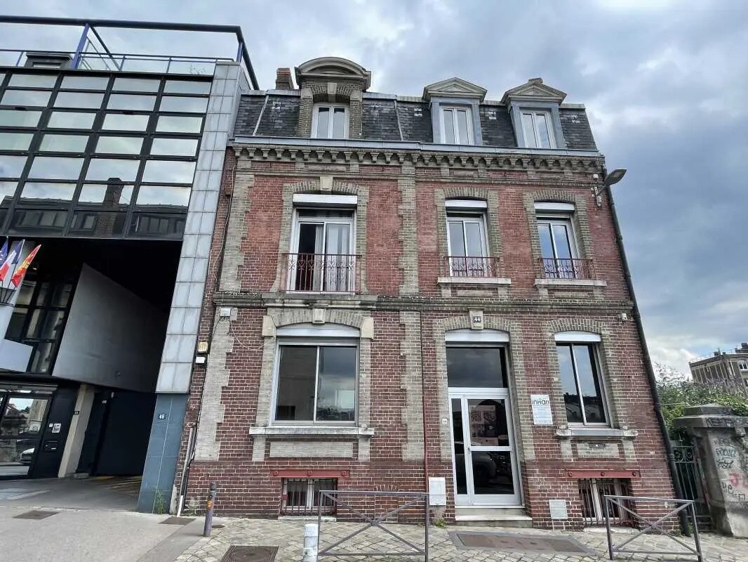 Office in Rouen for sale Building Photo- Image 1 of 15