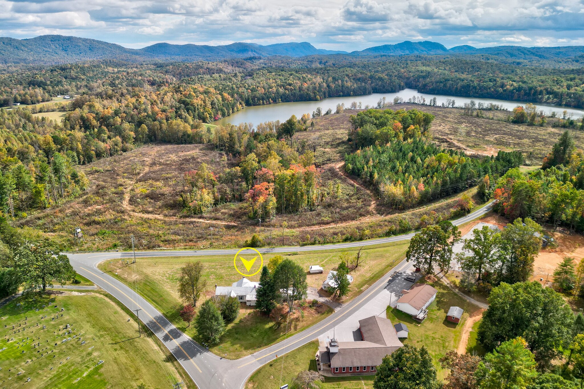 35 Clubhouse Rd, Nebo, NC for sale Building Photo- Image 1 of 17