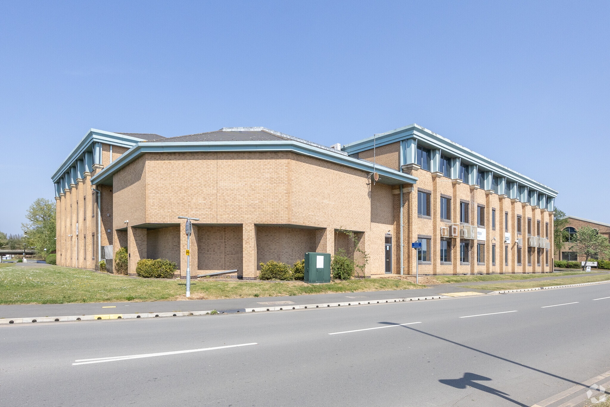 Priors Haw Rd, Corby for sale Primary Photo- Image 1 of 1