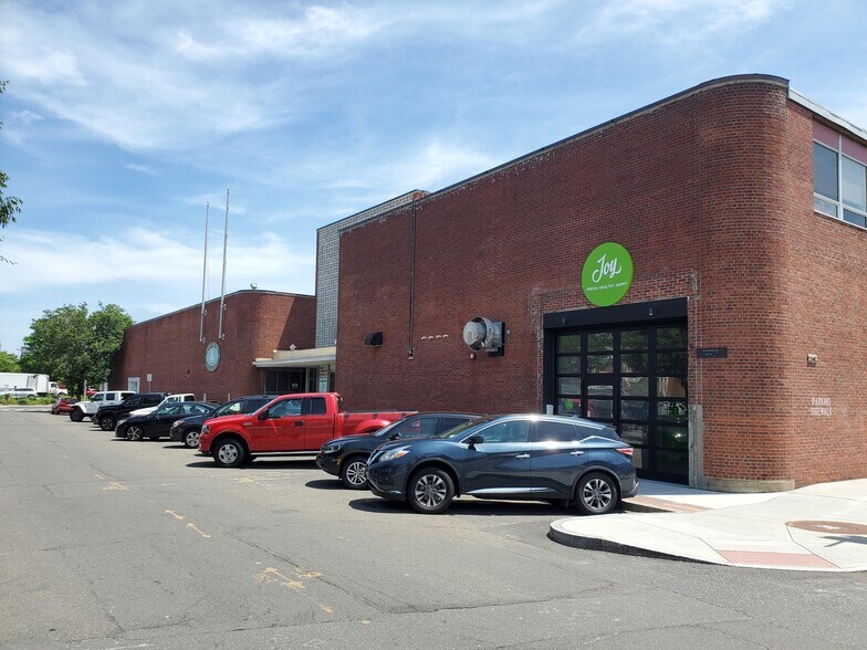 85-101 Water St, Norwalk, CT for lease - Building Photo - Image 2 of 7