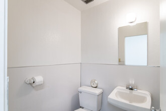 985-987 W Foothill Blvd, Claremont, CA for lease Interior Photo- Image 2 of 6