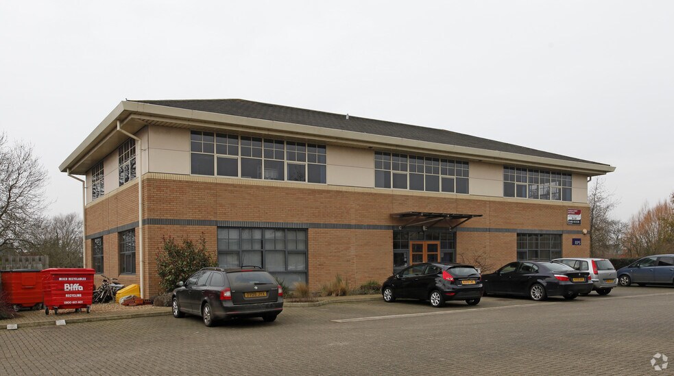 Stocks Bridge Way, St Ives for lease - Primary Photo - Image 1 of 2