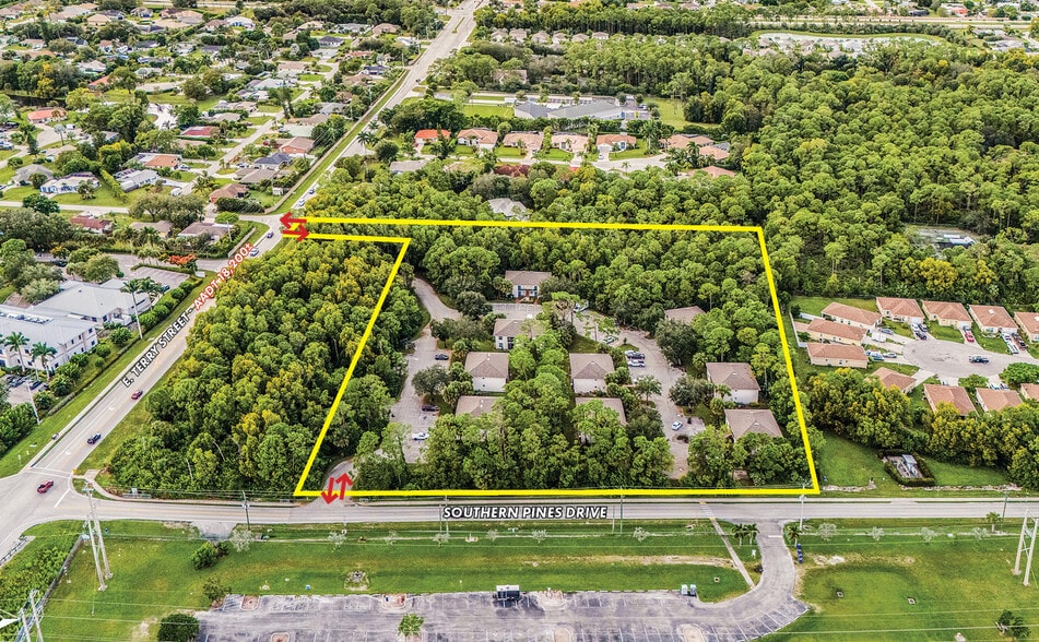 11900-11971 Palm Bay Ct, Bonita Springs, FL for sale - Aerial - Image 2 of 14
