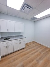 4900 S University Dr, Davie, FL for lease Interior Photo- Image 2 of 10