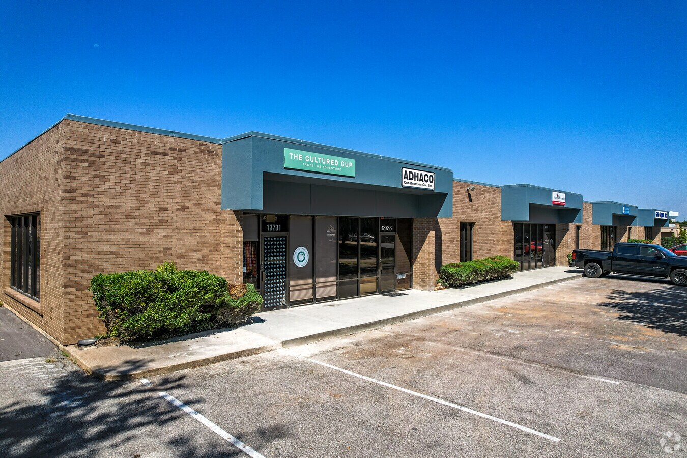 1373113745 Omega Dr, Farmers Branch, TX 75244 Flex for Lease