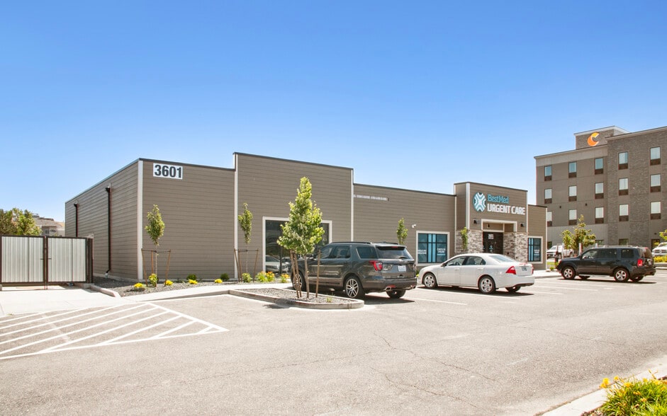 3601 Plaza Way, Kennewick, WA for lease - Building Photo - Image 3 of 13