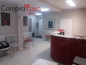 Retail in Segovia, Segovia for lease Interior Photo- Image 1 of 3