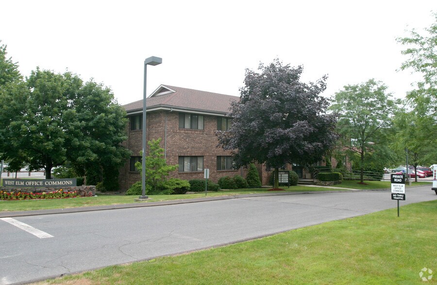 10801092 Elm St, Rocky Hill, CT 06067 West Elm Office Commons