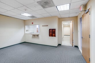 75 Crystal Run Rd, Middletown, NY for lease Interior Photo- Image 2 of 6