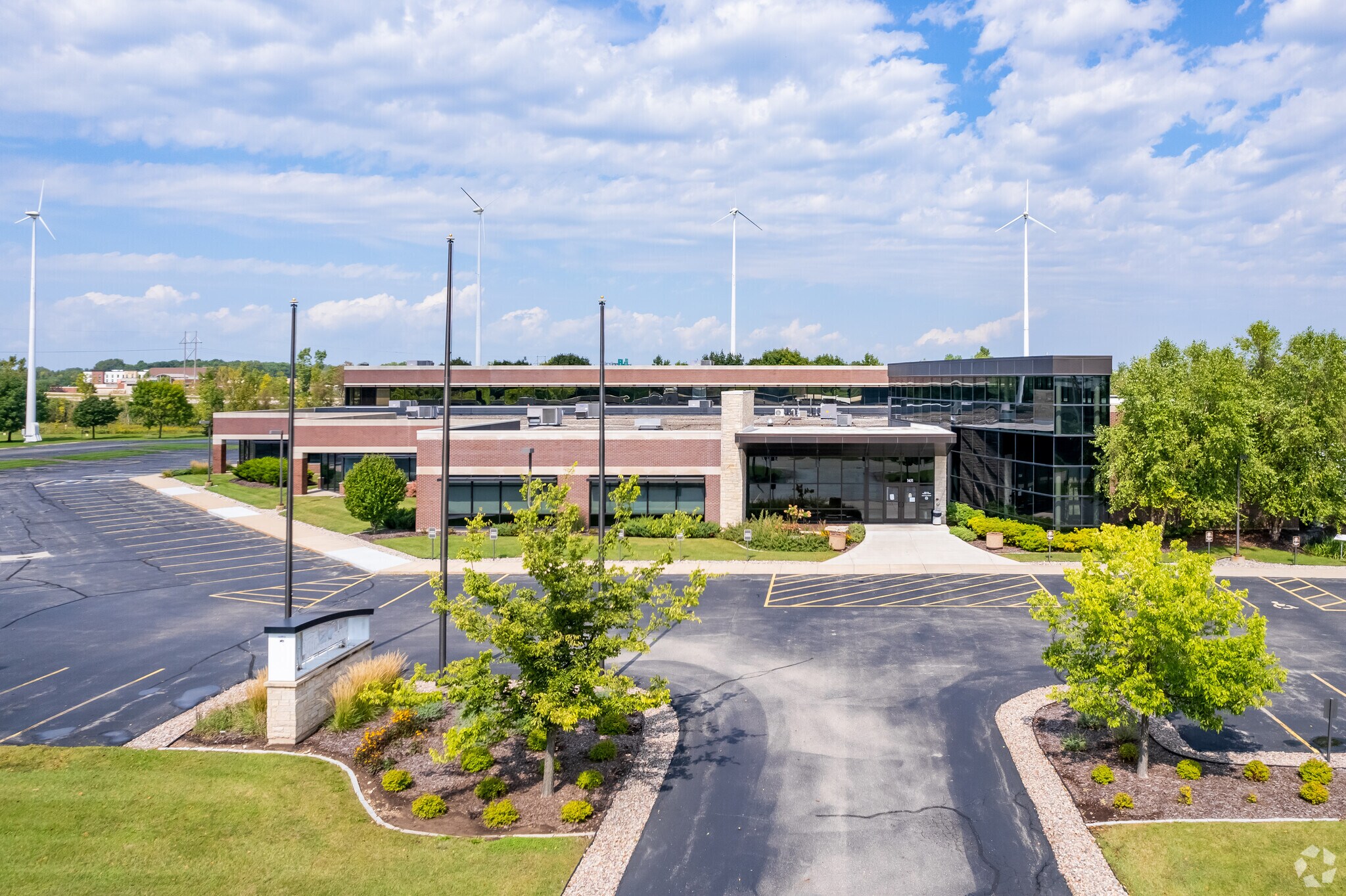 1451 McMahon Dr, Neenah, WI 54956 Office for Sale