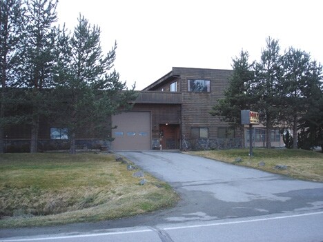 6538 Homer Dr, Anchorage, AK for sale - Primary Photo - Image 1 of 1