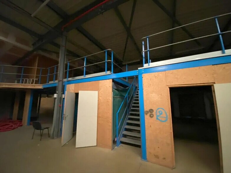 Industrial in Dunkerque for sale - Building Photo - Image 3 of 7