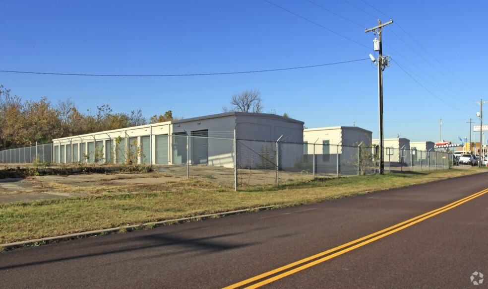 5604 Tinker Diagonal St, Midwest City, OK for sale - Primary Photo - Image 1 of 1