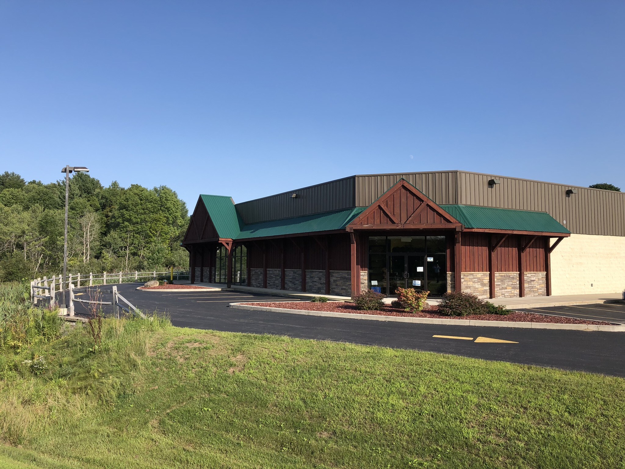 111 Bellen Rd, Broadalbin, NY for sale Primary Photo- Image 1 of 1