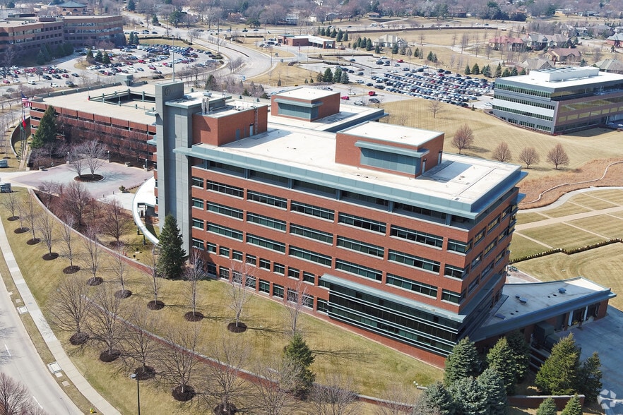 14010 FNB Pky, Omaha, NE for lease - Aerial - Image 3 of 8