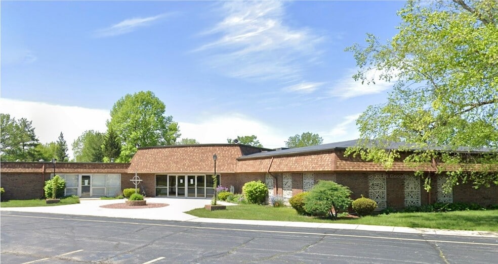 5920 Waite St, Merrillville, IN for sale - Building Photo - Image 1 of 35