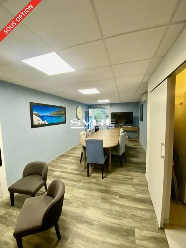 Office in Marseille for sale Interior Photo- Image 1 of 10
