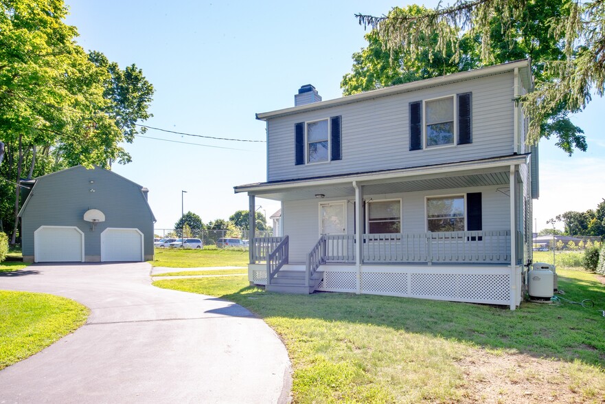 946 Main St, Millis, MA for sale - Building Photo - Image 1 of 1