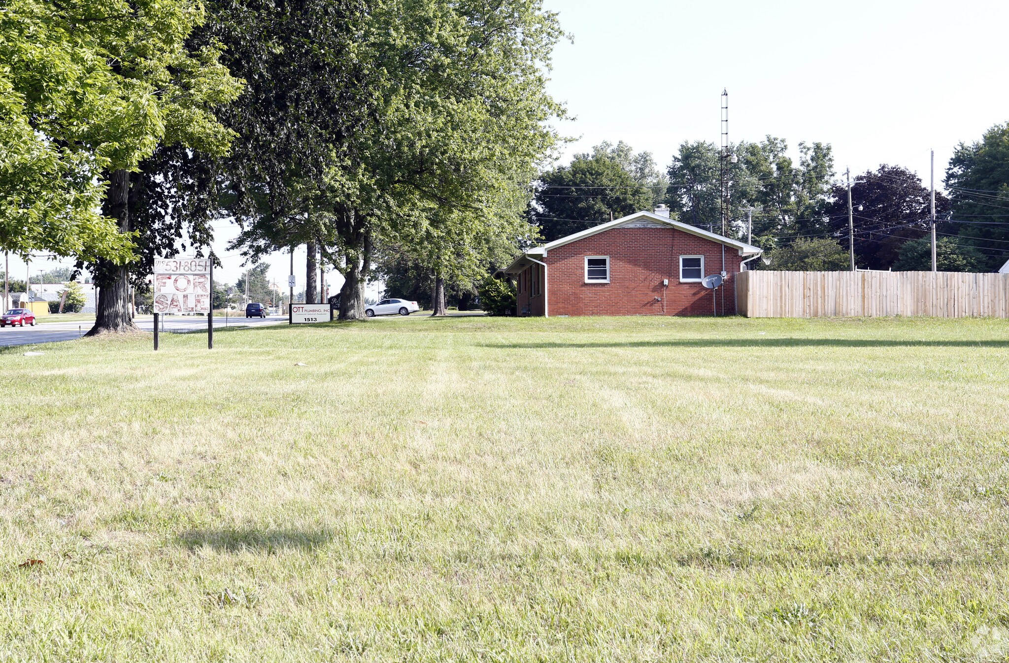 1517-1523 S Reynolds Rd, Toledo, OH for sale Primary Photo- Image 1 of 1