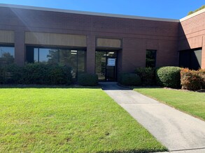 4896 N Royal Atlanta Dr, Tucker, GA for lease Building Photo- Image 1 of 8