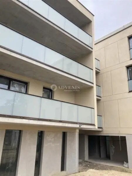 Retail in Nancy for sale Building Photo- Image 1 of 8