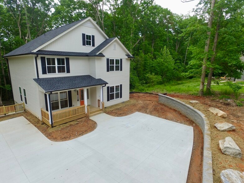 116 Fern Cir, Clemson, SC for sale - Building Photo - Image 3 of 18