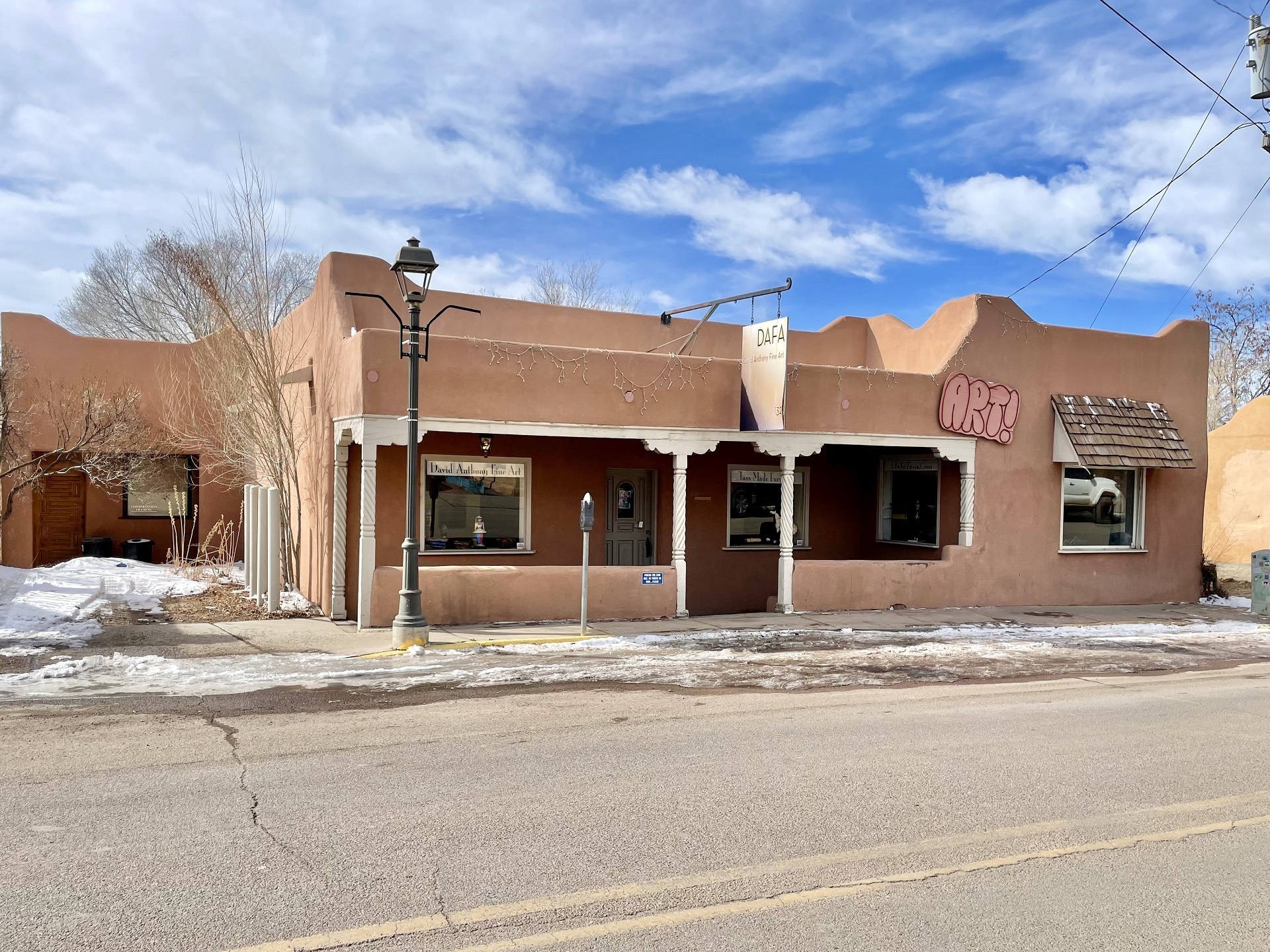 132 Kit Carson Rd, Taos, NM for sale Building Photo- Image 1 of 1