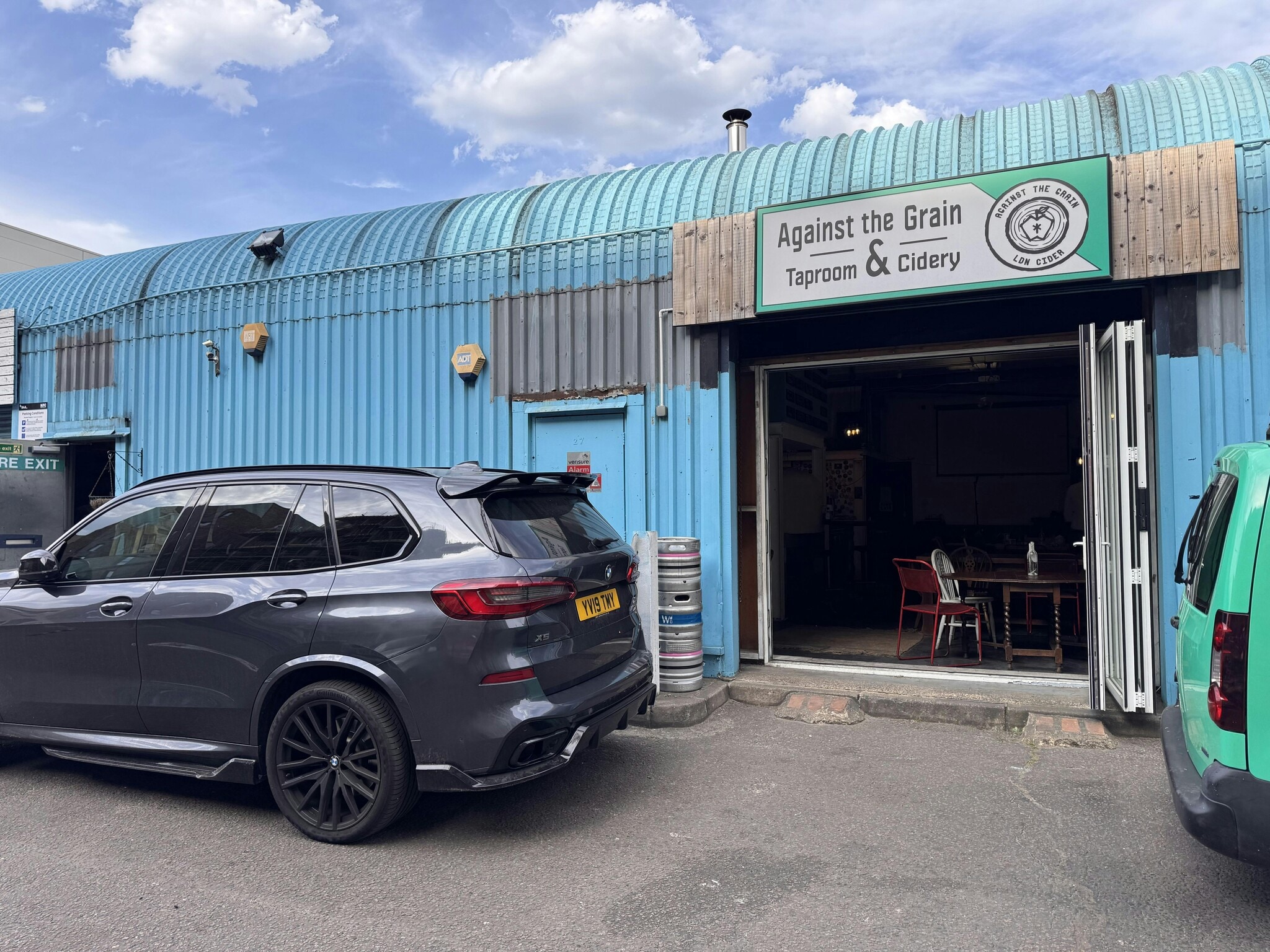 21-31 Summerstown, London for sale Building Photo- Image 1 of 1