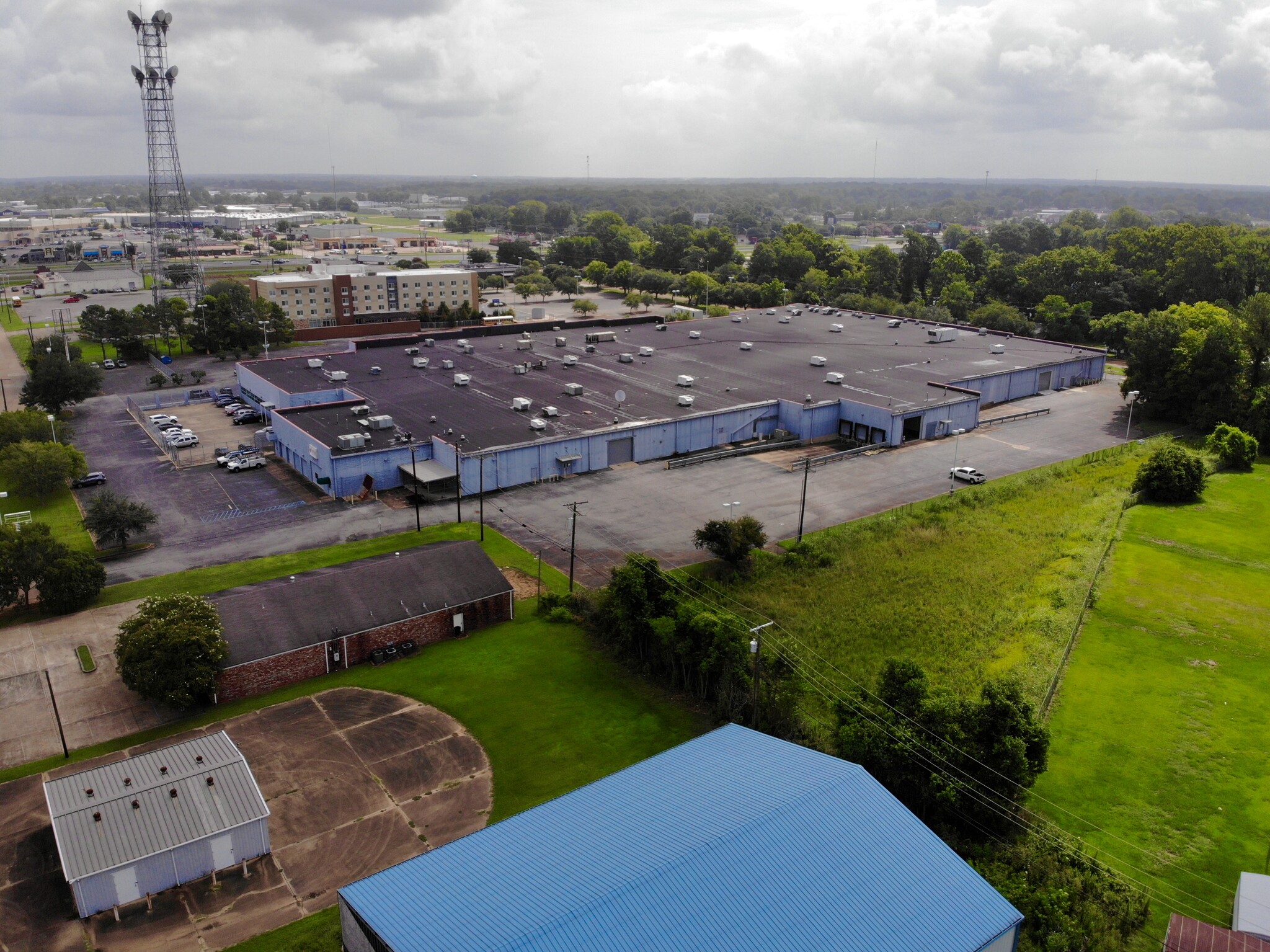 2800 S MacArthur Dr, Alexandria, LA for lease Building Photo- Image 1 of 31