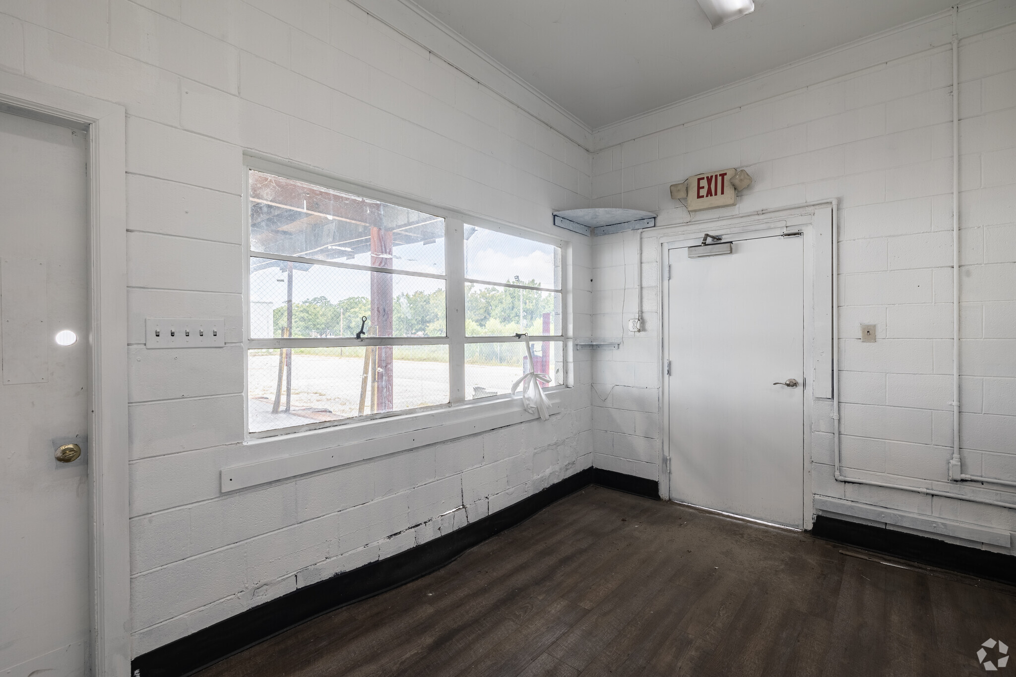 3501 Edwin Ave, Savannah, GA for lease Interior Photo- Image 1 of 5