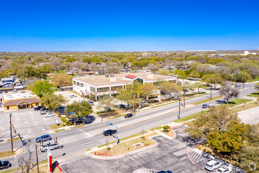 4243 E Southcross Blvd, San Antonio, TX for lease - Aerial - Image 2 of 4