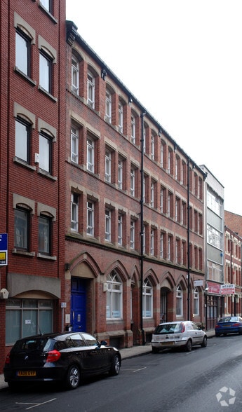 21-27 St. Pauls St, Leeds for lease - Building Photo - Image 2 of 4