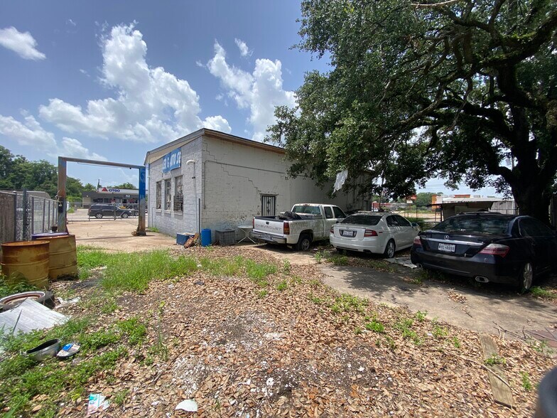 1398 Washington Blvd, Beaumont, TX for lease - Building Photo - Image 3 of 22