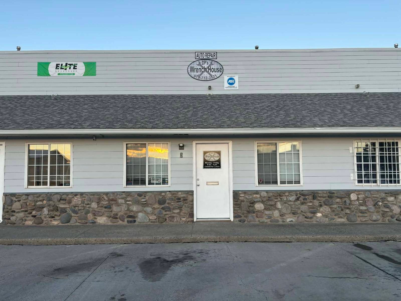 3045 Aerotech Pky, Montrose, CO for lease Interior Photo- Image 1 of 8