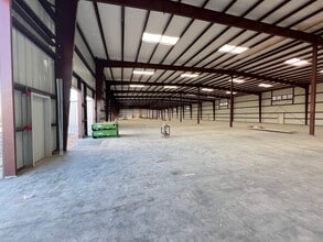 91-209 Kuhela St, Kapolei, HI for sale Interior Photo- Image 1 of 2